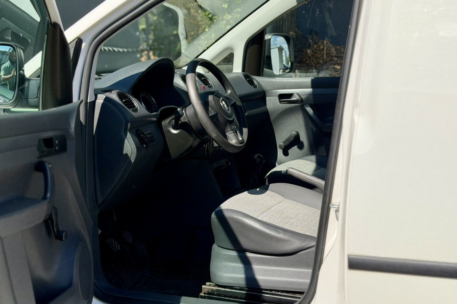 Продам Volkswagen Caddy груз. 2012 года в Киеве