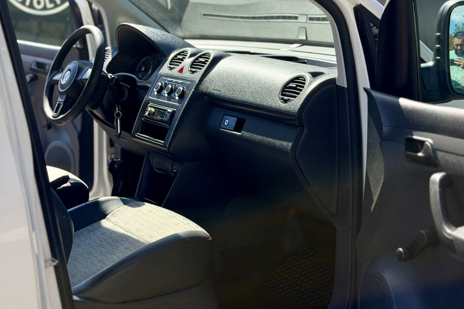 Продам Volkswagen Caddy груз. 2012 года в Киеве