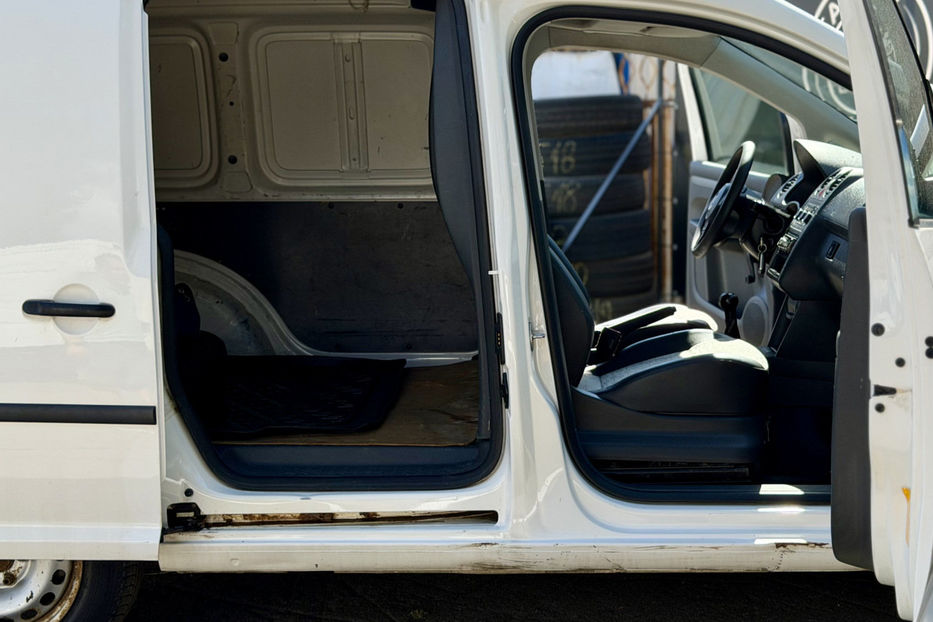 Продам Volkswagen Caddy груз. 2012 года в Киеве