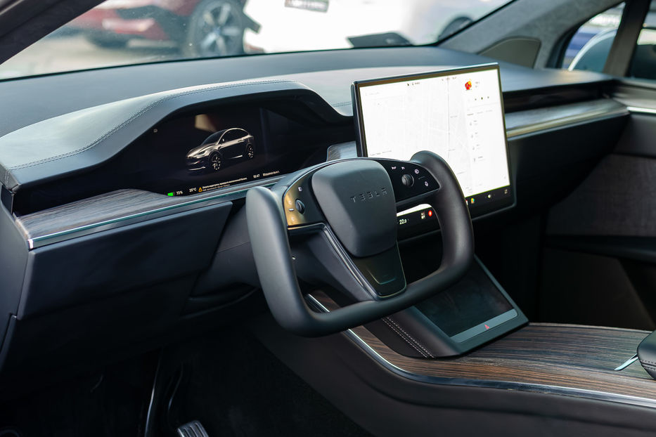 Продам Tesla Model X Dual Motor Long Range 2022 года в Киеве