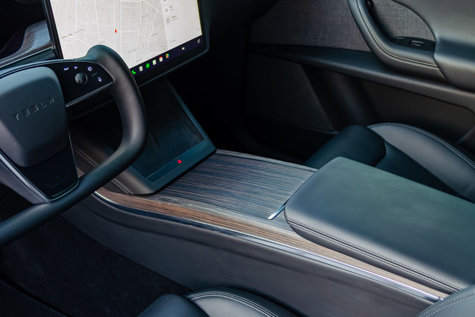 Продам Tesla Model X Dual Motor Long Range 2022 года в Киеве