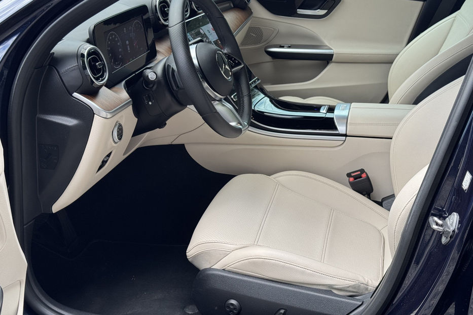 Продам Mercedes-Benz C-Class 180 EQ Boost 9G-Tronic  2022 года в Киеве