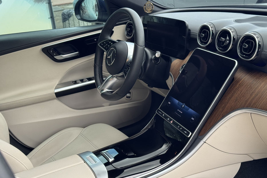 Продам Mercedes-Benz C-Class 180 EQ Boost 9G-Tronic  2022 года в Киеве