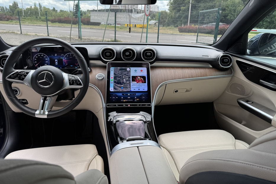 Продам Mercedes-Benz C-Class 180 EQ Boost 9G-Tronic  2022 года в Киеве