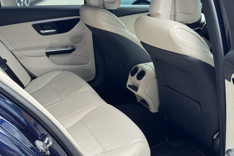 Продам Mercedes-Benz C-Class 180 EQ Boost 9G-Tronic  2022 года в Киеве
