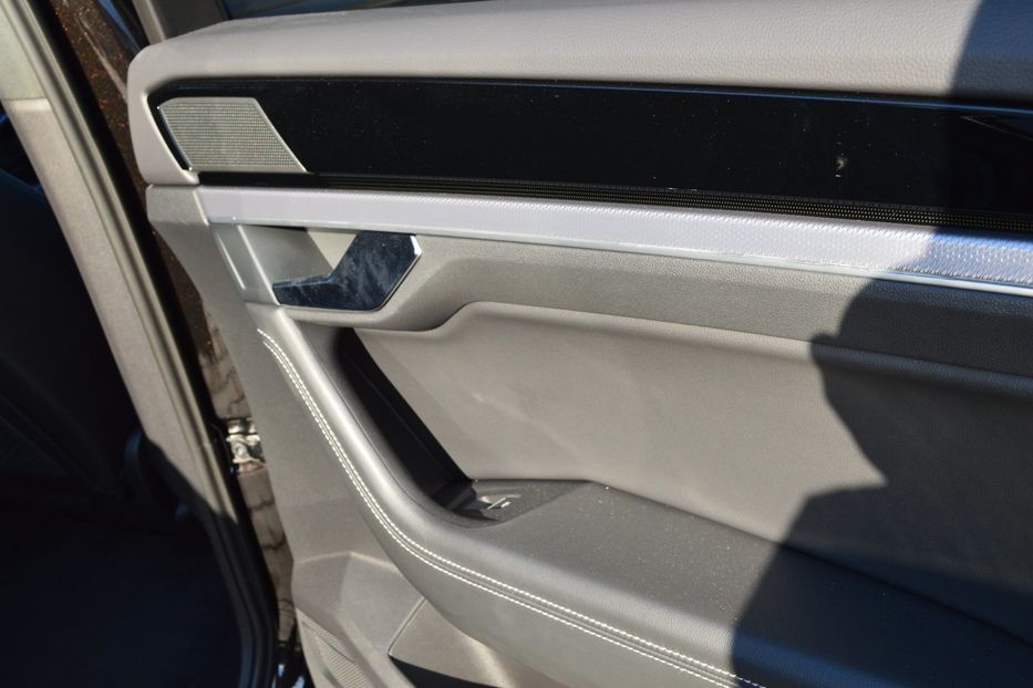 Продам Volkswagen Touareg Rline 2023 года в Одессе