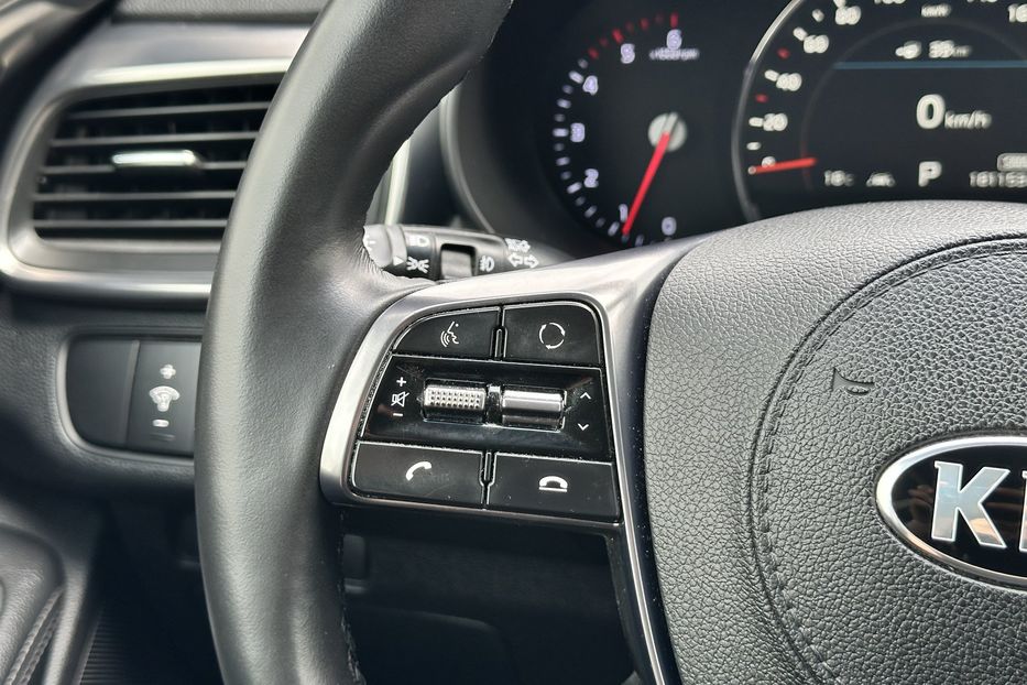 Продам Kia Sorento Prestigue 2018 года в Луцке