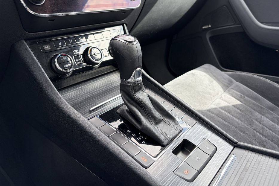 Продам Skoda Superb 2.0 TDI 150к.с FULL LED КАМЕРА 2021 года в Львове