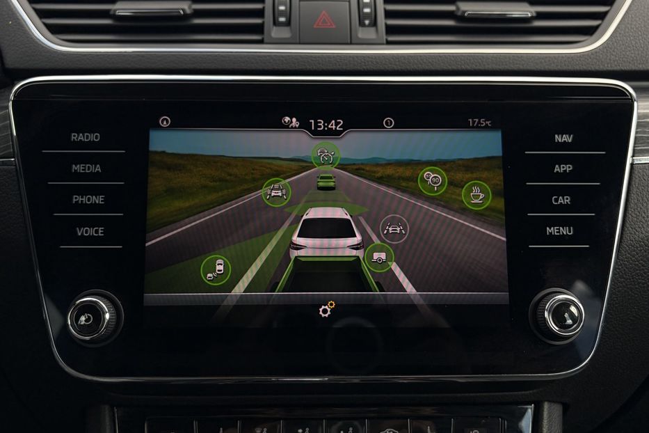 Продам Skoda Superb 2.0 TDI 150к.с FULL LED КАМЕРА 2021 года в Львове