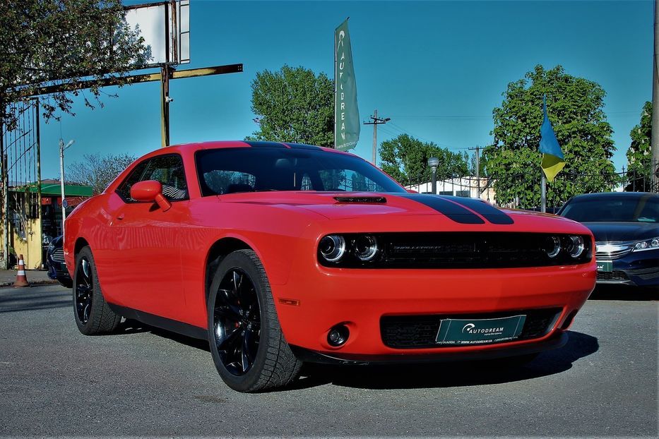 Продам Dodge Challenger SXT PLUS  2016 года в Одессе