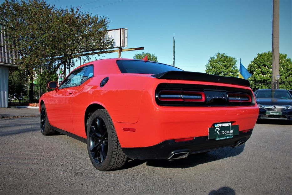 Продам Dodge Challenger SXT PLUS  2016 года в Одессе
