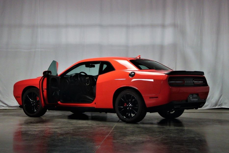 Продам Dodge Challenger SXT PLUS  2016 года в Одессе