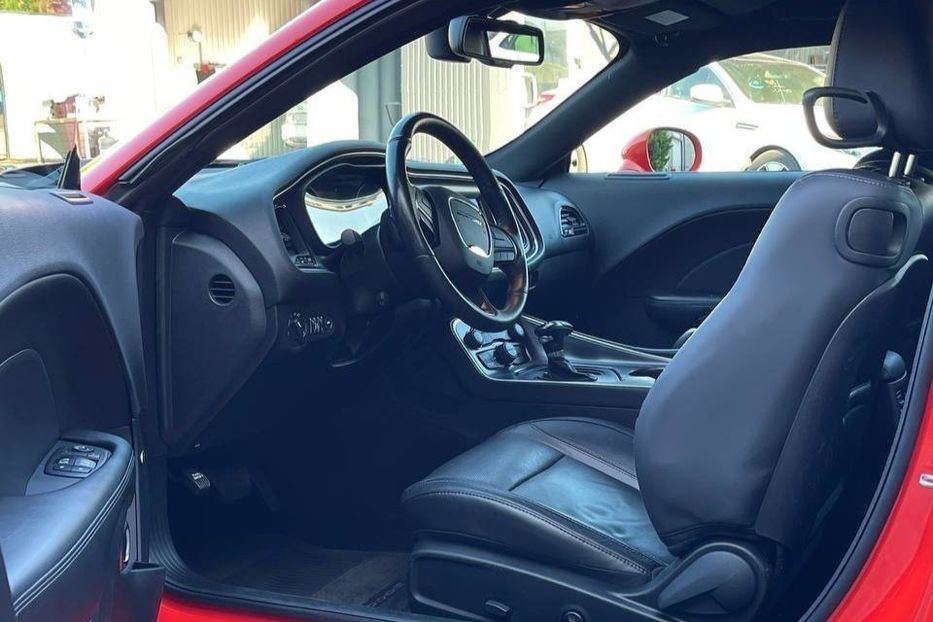 Продам Dodge Challenger SXT PLUS  2016 года в Одессе