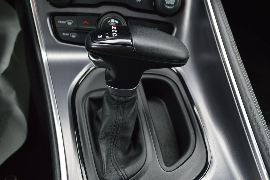Продам Dodge Challenger SXT PLUS  2016 года в Одессе