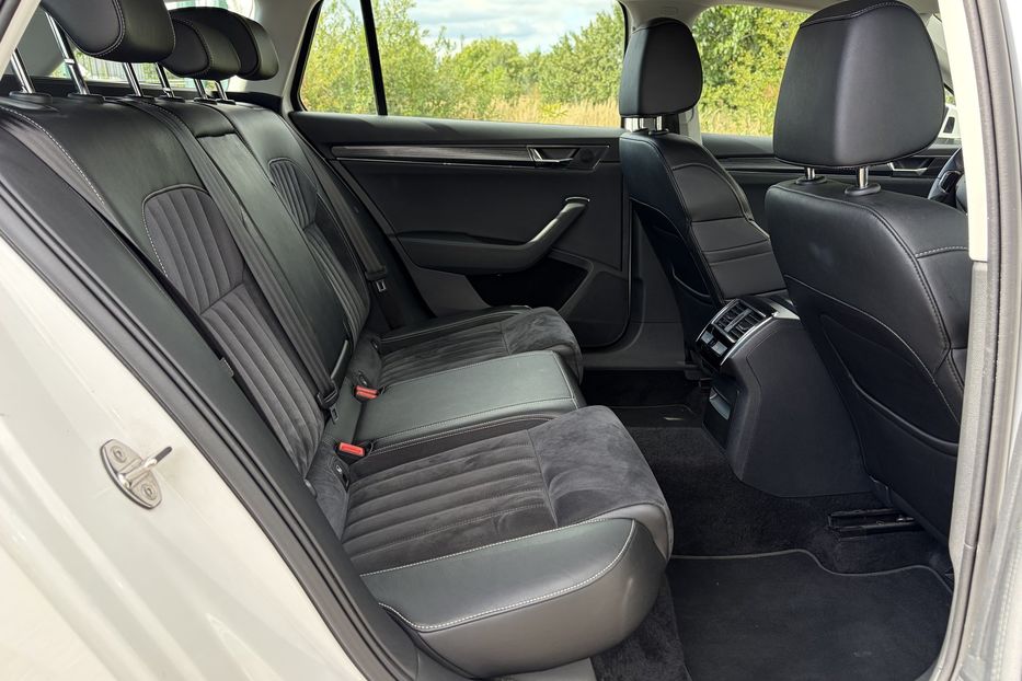Продам Skoda Superb 2.0 TDI 150к.с FULL LED КАМЕРА 2021 года в Львове