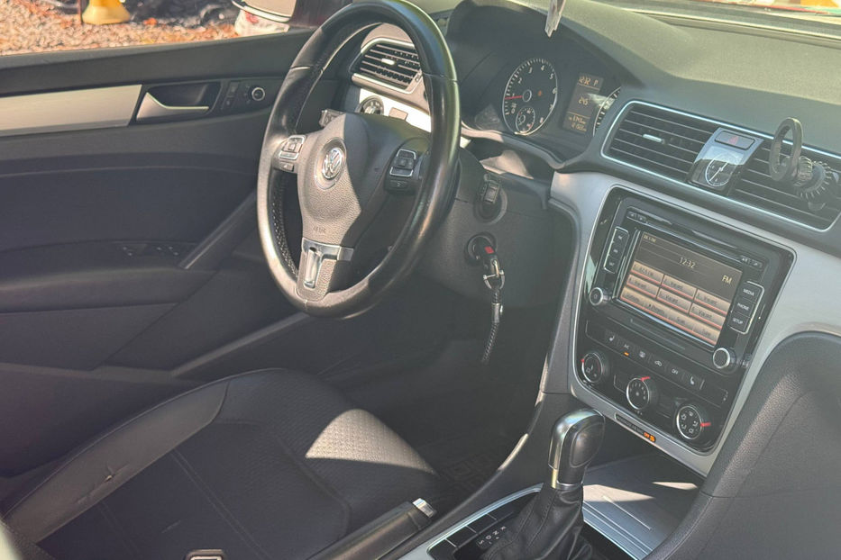Продам Volkswagen Passat B7 2015 года в Киеве