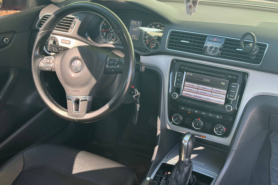 Продам Volkswagen Passat B7 2015 года в Киеве