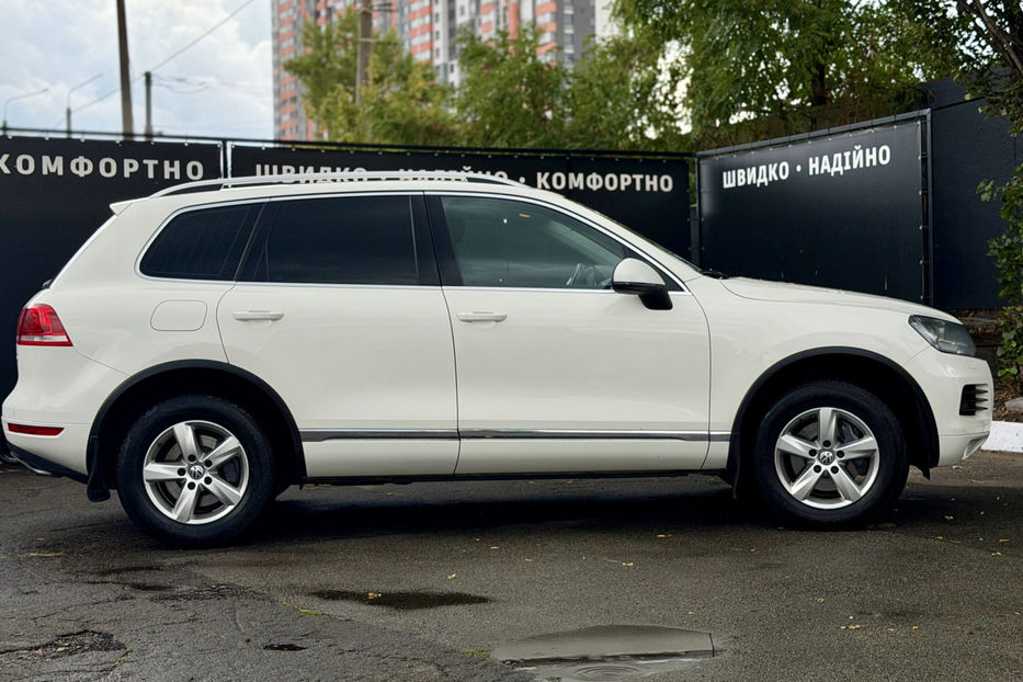 Продам Volkswagen Touareg 3.0D AT (240 к.с.) 4Motion  2011 года в Киеве