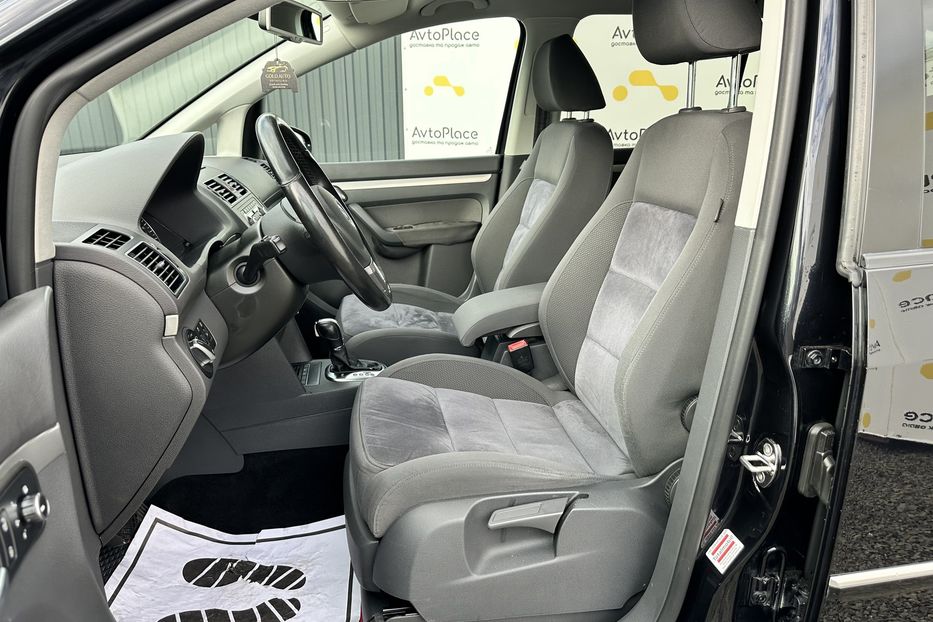 Продам Volkswagen Touran 2011 года в Луцке