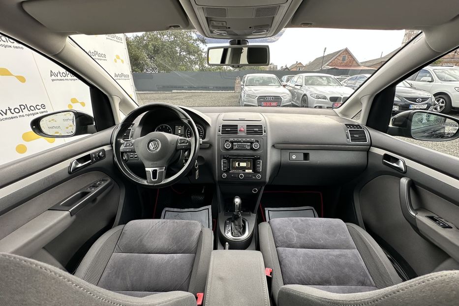 Продам Volkswagen Touran 2011 года в Луцке