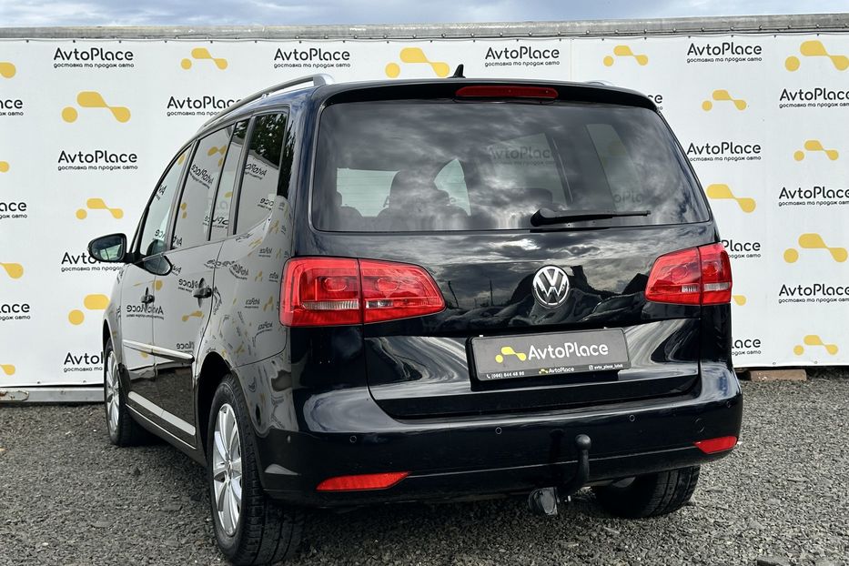 Продам Volkswagen Touran 2011 года в Луцке