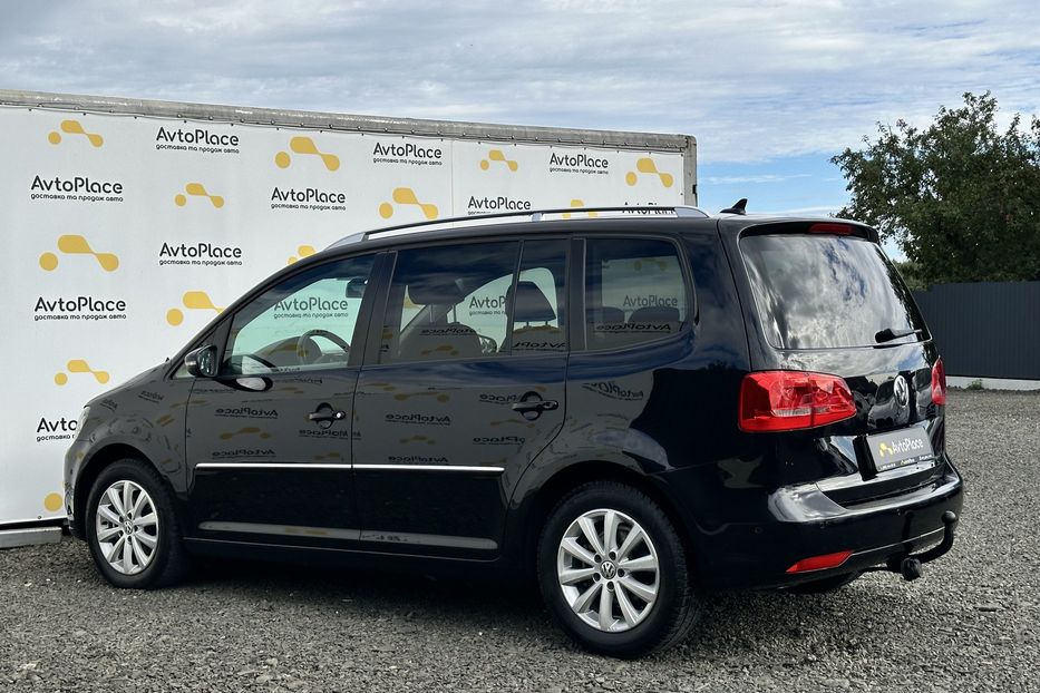 Продам Volkswagen Touran 2011 года в Луцке