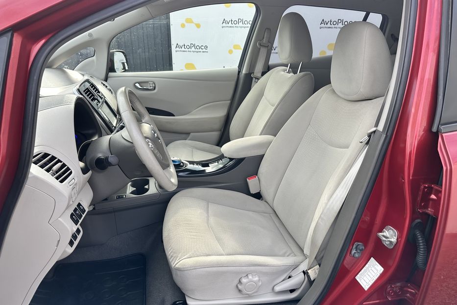 Продам Nissan Leaf 24 kw 2012 года в Луцке