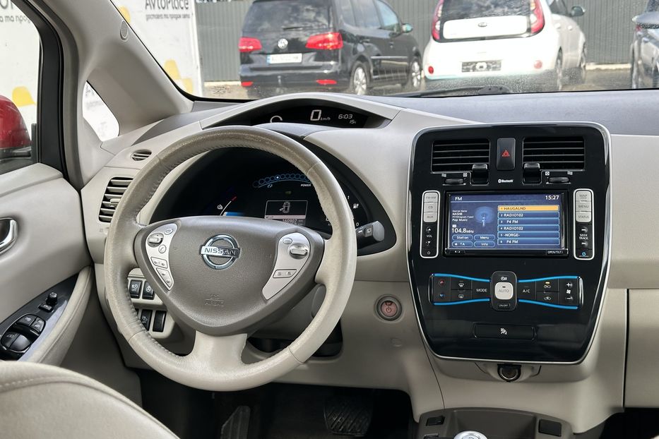 Продам Nissan Leaf 24 kw 2012 года в Луцке