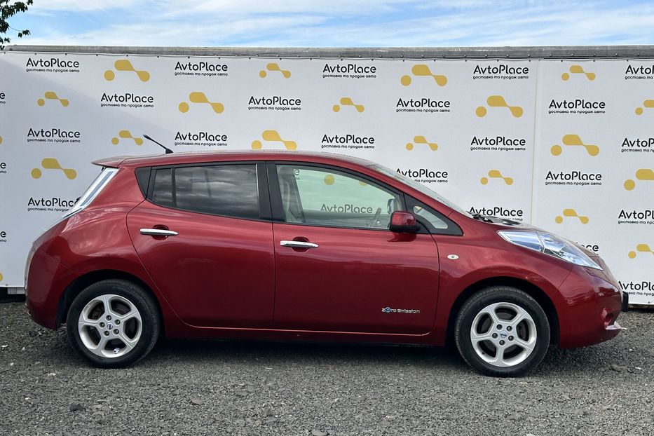 Продам Nissan Leaf 24 kw 2012 года в Луцке