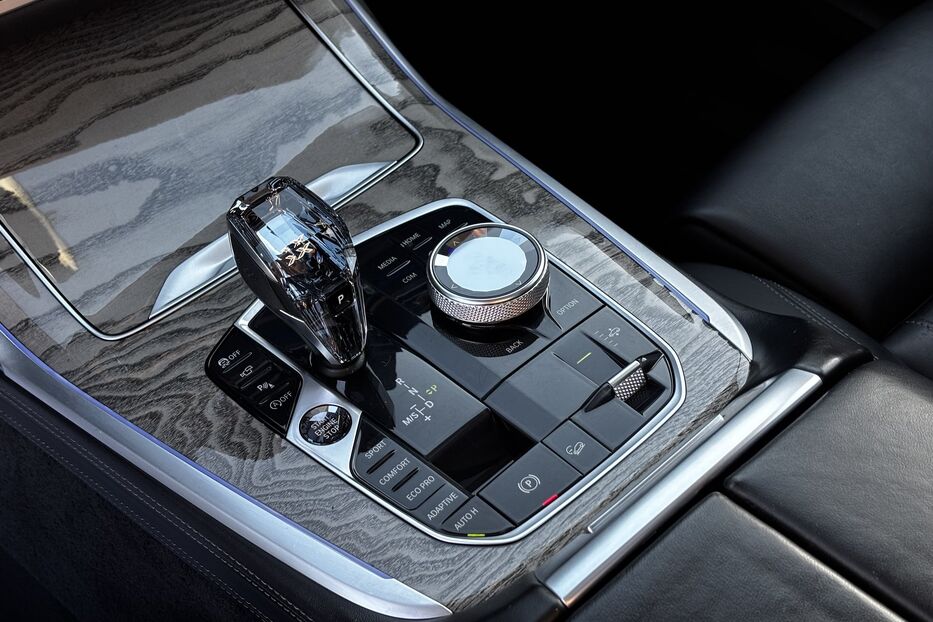 Продам BMW X7 Xdrive40I авто у Львові 2019 року у Львові