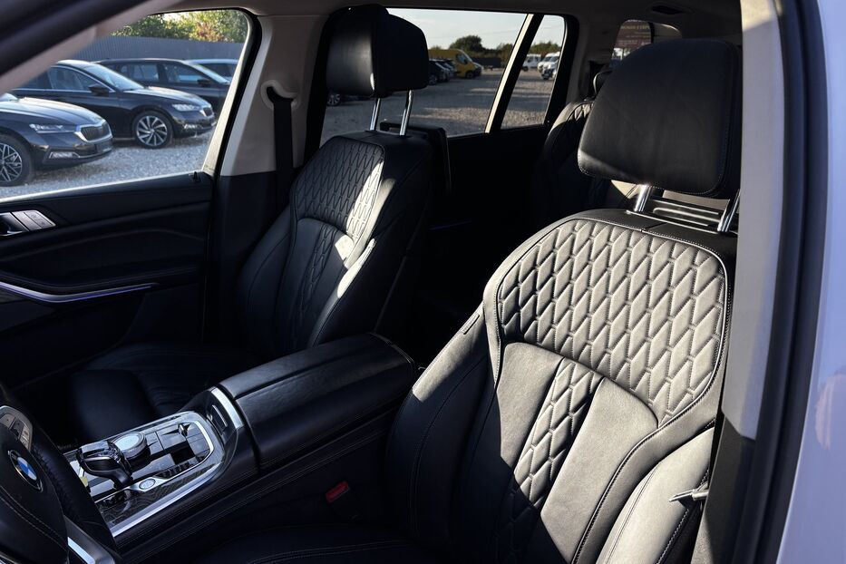 Продам BMW X7 Xdrive40I авто у Львові 2019 року у Львові