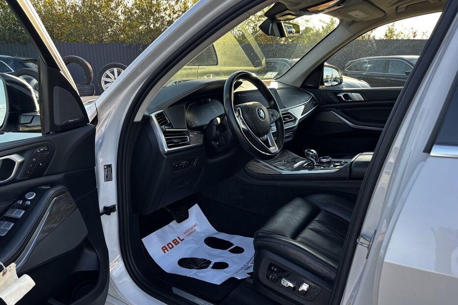 Продам BMW X7 Xdrive40I авто у Львові 2019 року у Львові