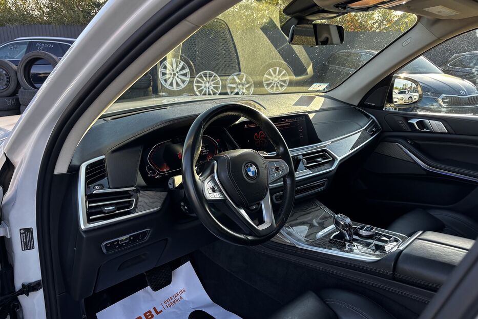 Продам BMW X7 Xdrive40I авто у Львові 2019 року у Львові