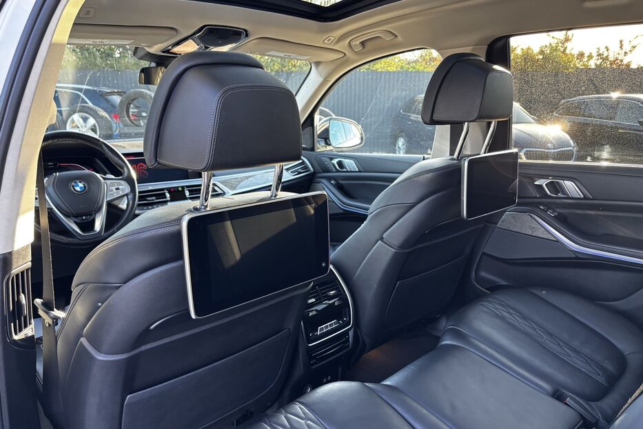 Продам BMW X7 Xdrive40I авто у Львові 2019 року у Львові