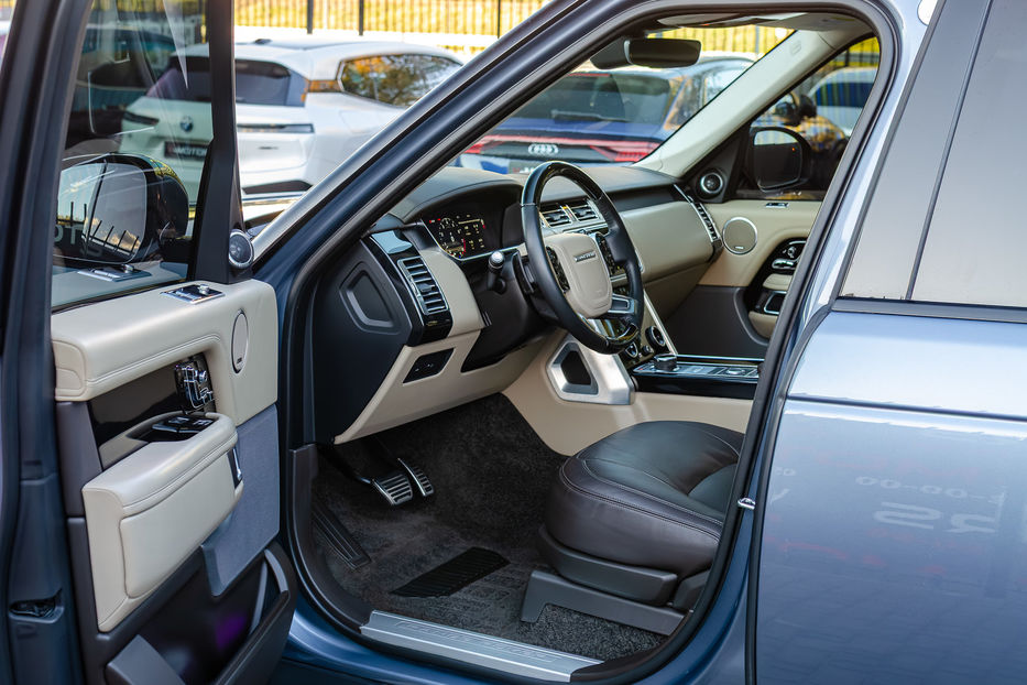 Продам Land Rover Range Rover HSE 5.0 Supercharger 2020 года в Киеве