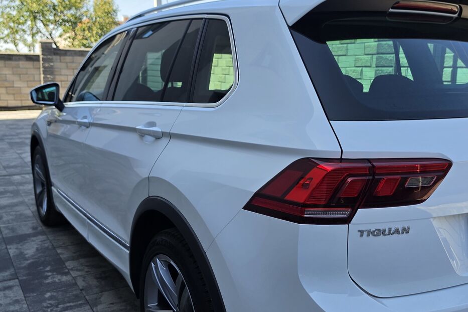 Продам Volkswagen Tiguan R-Line Comfortline v3233 2020 року у Луцьку
