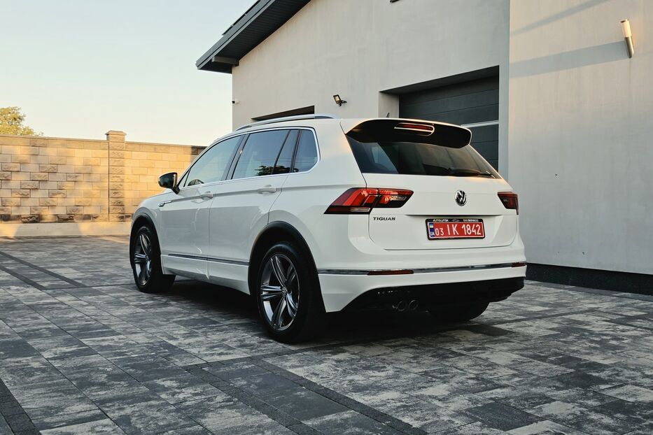 Продам Volkswagen Tiguan R-Line Comfortline v3233 2020 року у Луцьку