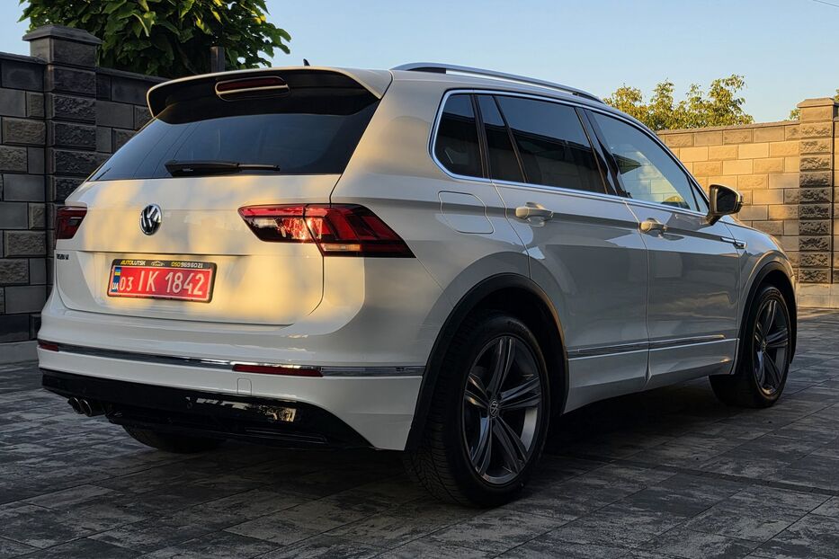 Продам Volkswagen Tiguan R-Line Comfortline v3233 2020 року у Луцьку