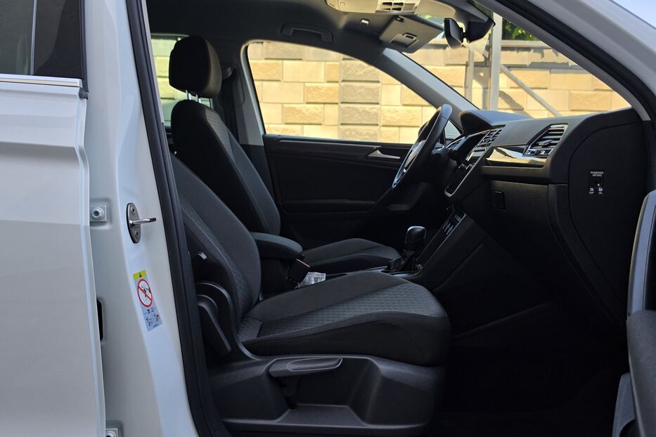 Продам Volkswagen Tiguan R-Line Comfortline v3233 2020 року у Луцьку