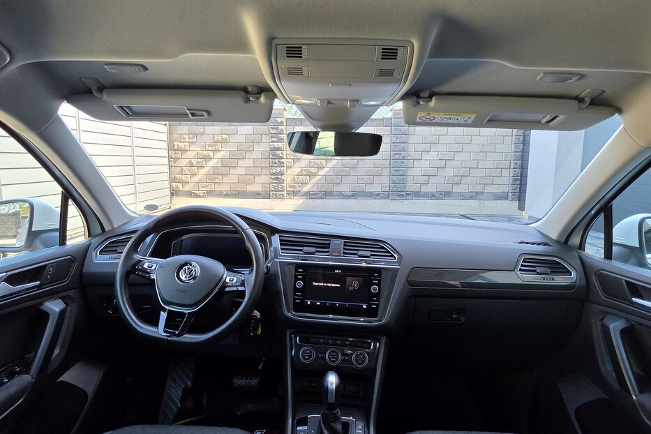 Продам Volkswagen Tiguan R-Line Comfortline v3233 2020 року у Луцьку