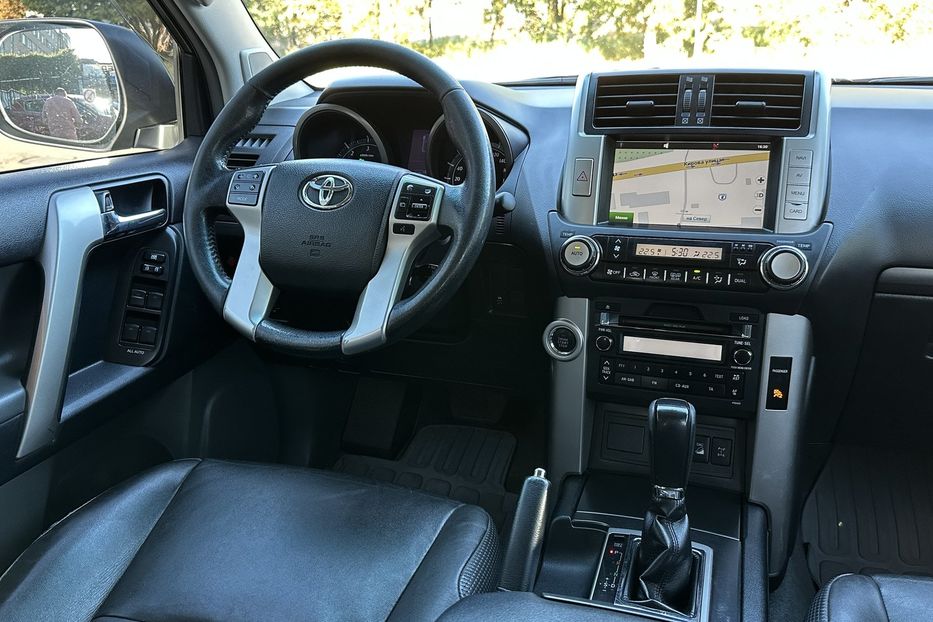 Продам Toyota Land Cruiser Prado Офіційна  2012 года в Николаеве