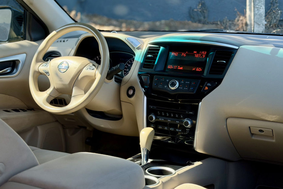 Продам Nissan Pathfinder 3.5 CVT (260 к.с.) 4WD  2013 года в Киеве