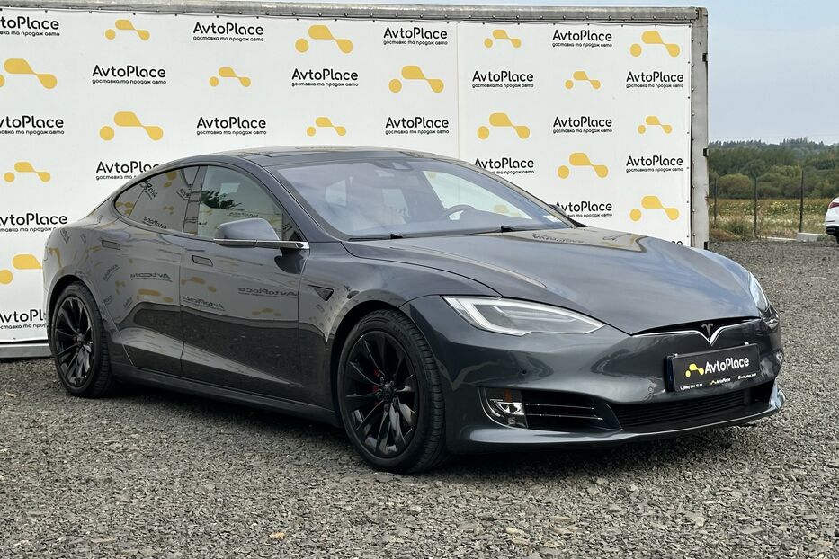 Продам Tesla Model S P90 2016 року у Луцьку