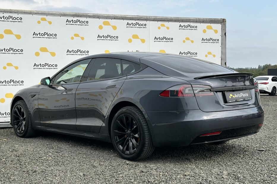 Продам Tesla Model S P90 2016 року у Луцьку