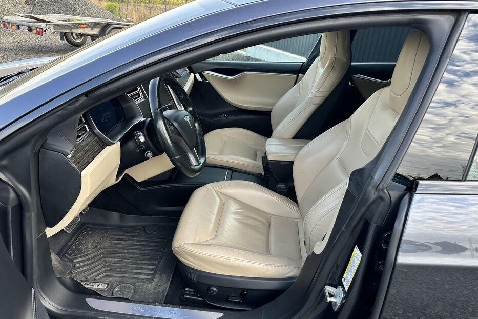 Продам Tesla Model S P90 2016 року у Луцьку