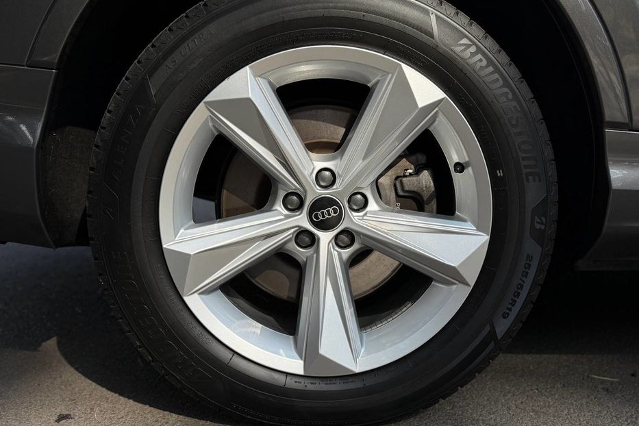 Продам Audi Q7 PREMIUM 2020 года в Киеве
