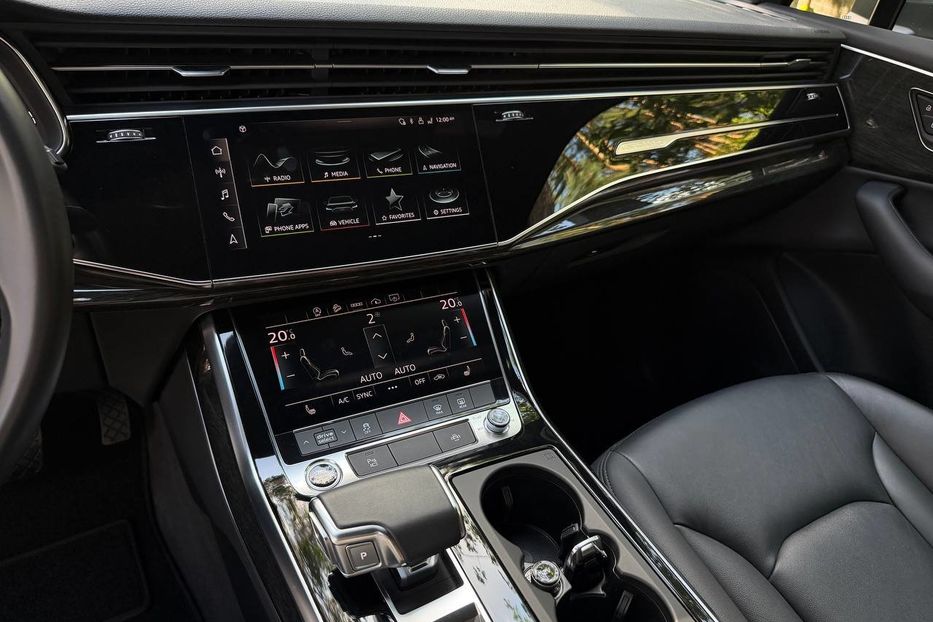 Продам Audi Q7 PREMIUM 2020 года в Киеве