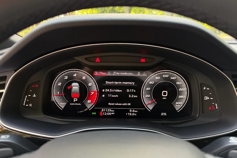 Продам Audi Q7 PREMIUM 2020 года в Киеве