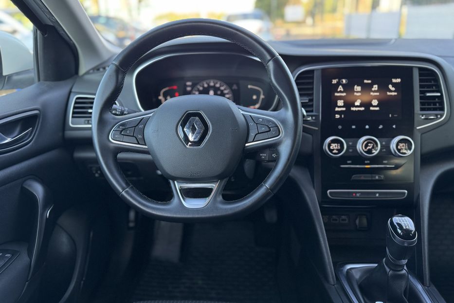 Продам Renault Megane IV FL COMIS 2021 года в г. Умань, Черкасская область