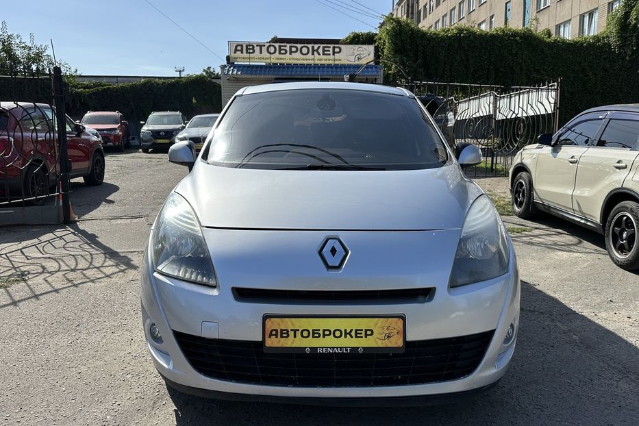 Продам Renault Grand Scenic 1,5 dCI 2011 года в Николаеве